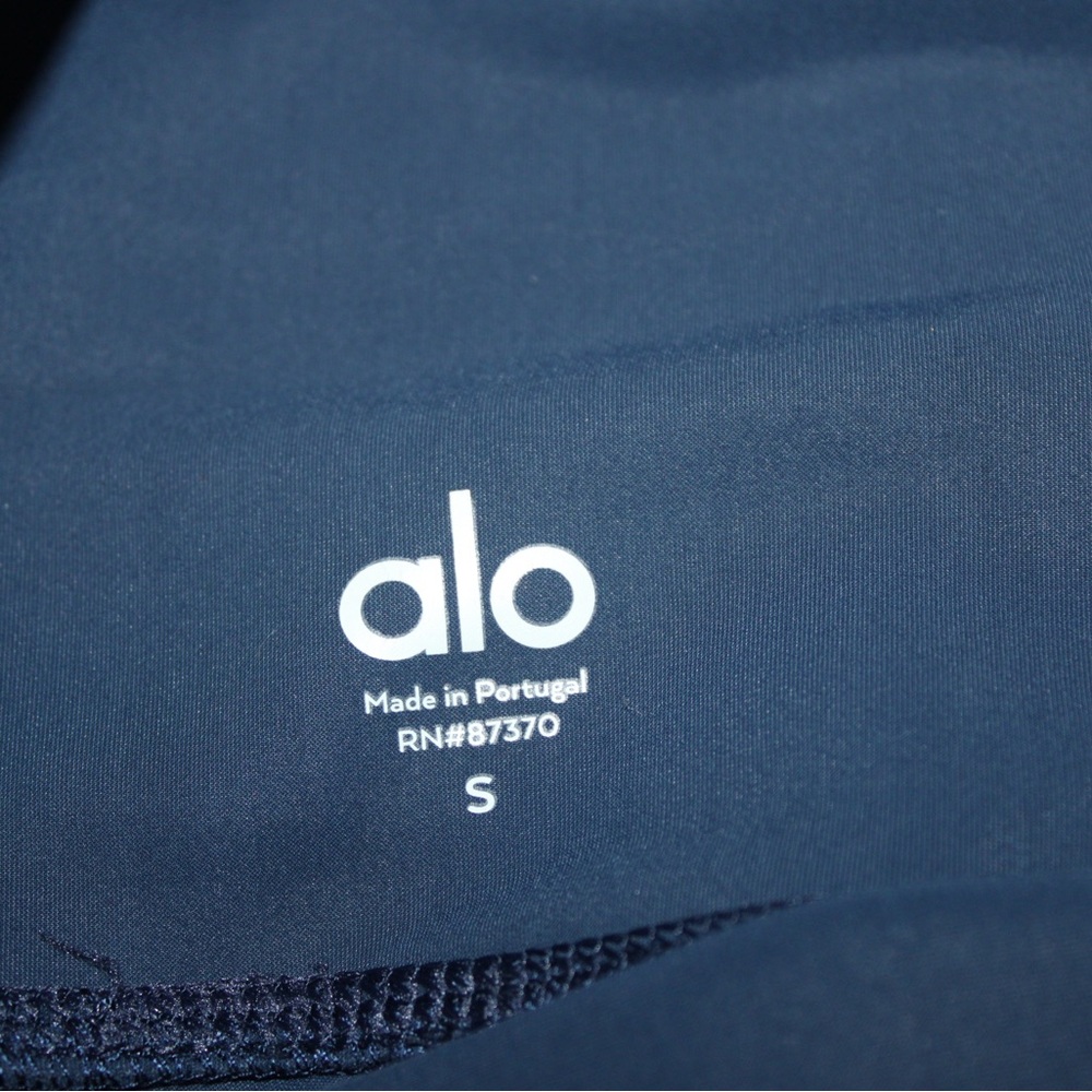 Alo Yoga High-Waist Ripped Warrior Leggings – Rich Navy – Size Small Slash Holes - Picture 3 of 10